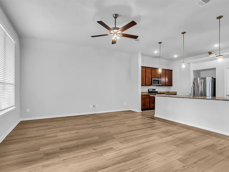 3430 Redbridge Ct — Photo 3