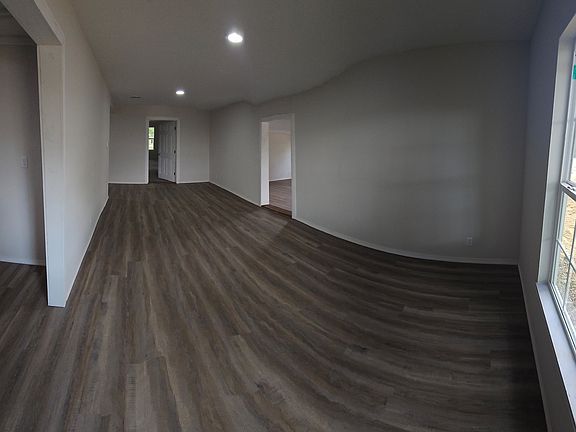 5th image of 712 N 4th St