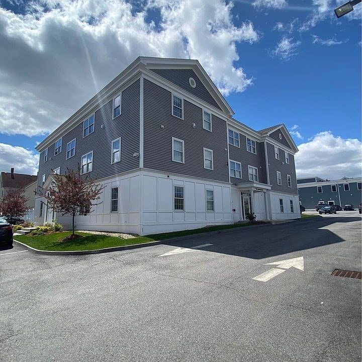 1st image of 43 Saunders St #43