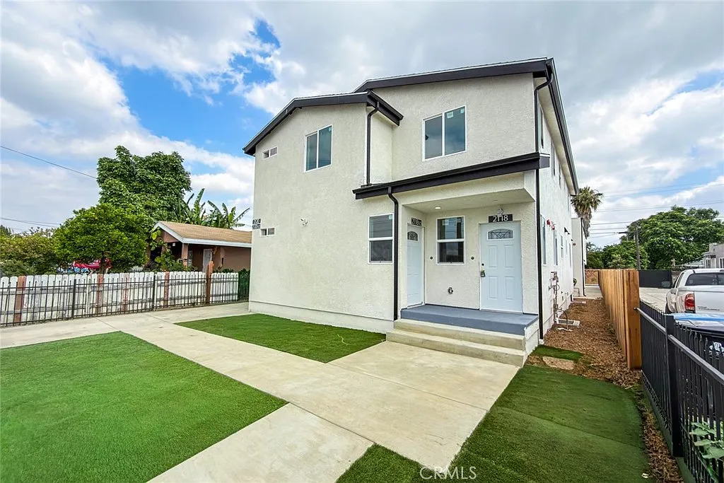 18 bed, 5716 sqft, $21,600 — Photo 4
