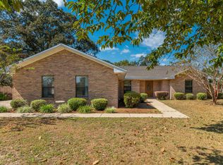 1210 Farmer St, Crestview, FL 32539