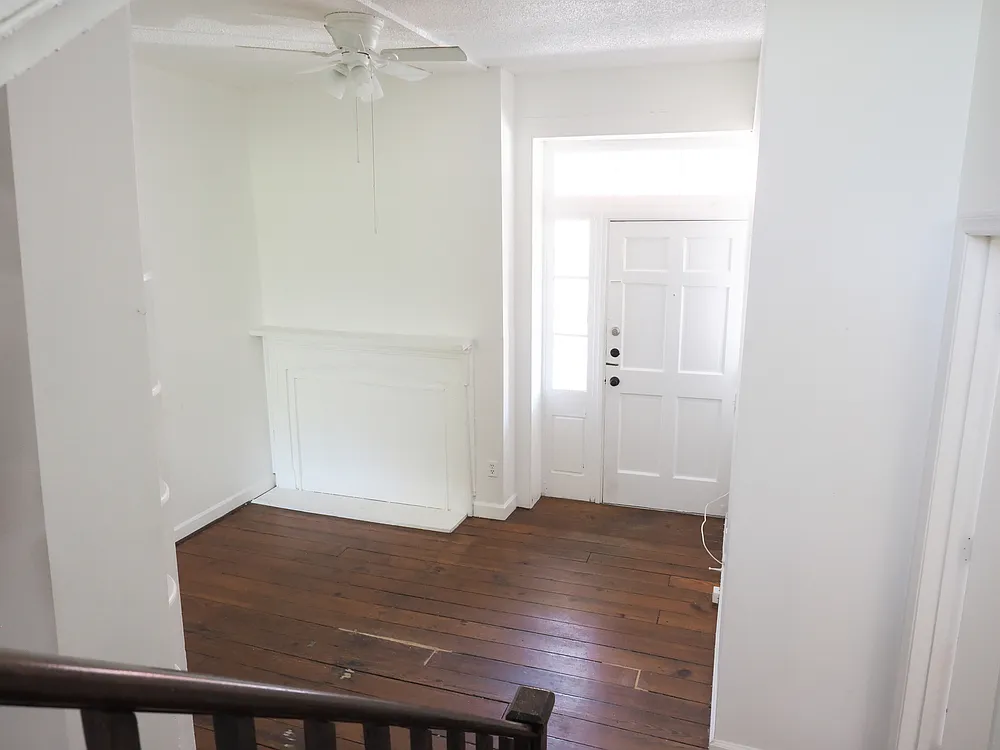 126 Alexander Street — Photo 2
