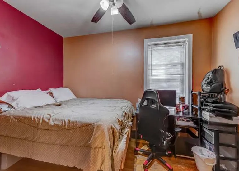 2104 S 49th Ave #1 — Photo 4
