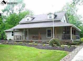 7062 Stearns Rd, Olmsted Township, OH 44138