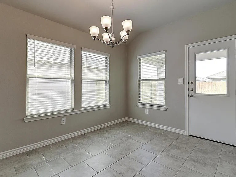 1269 Carnaby St — Photo 29
