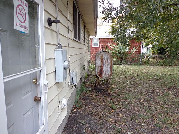 2nd image of 641 50th St