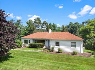 25101 Bryden Rd, Beachwood, OH 44122