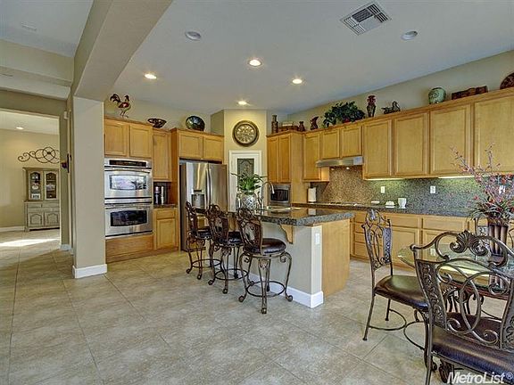 5th image of 4028 Stresa Way