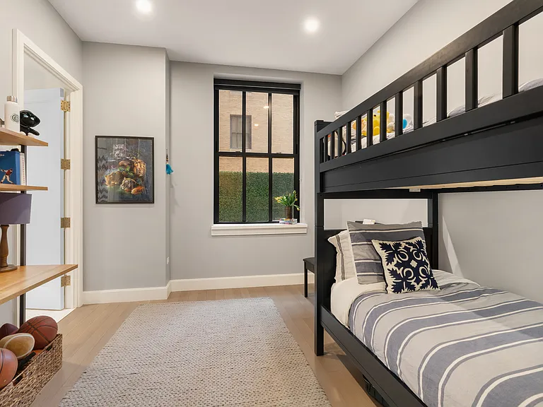 100 Barclay St #11K — Photo 11