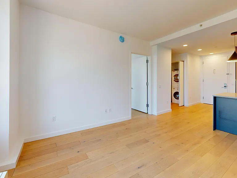 14474 Northern Blvd #8S — Photo 8