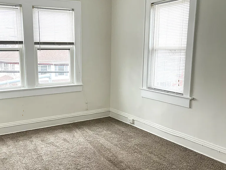 208 Ashford Ave #3 — Photo 4