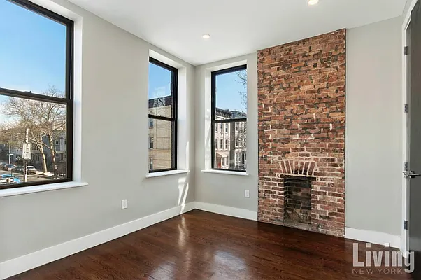 Rented by Living New York | media 21