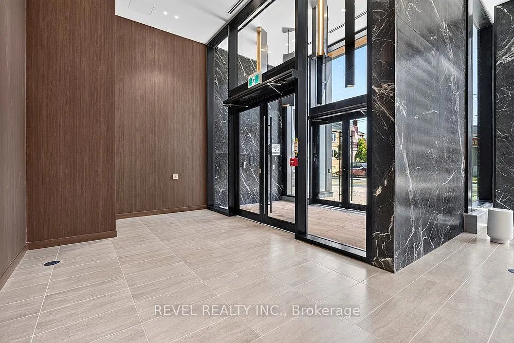2 bed, $2,285 — Photo 4