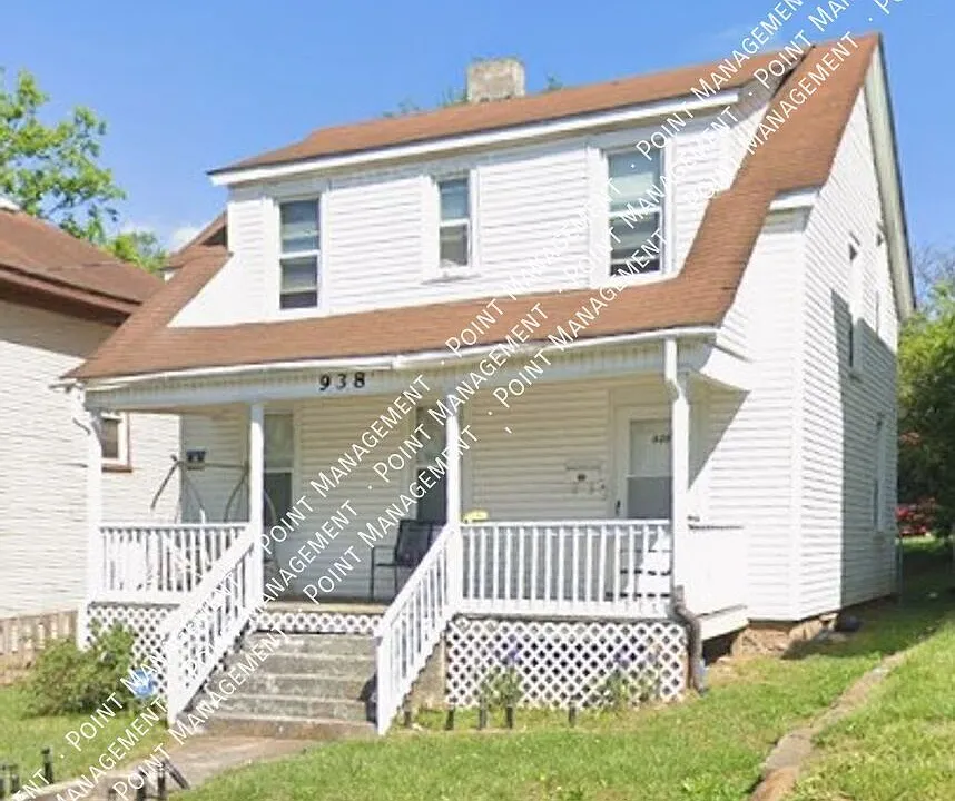 938 Morehead Ave SE