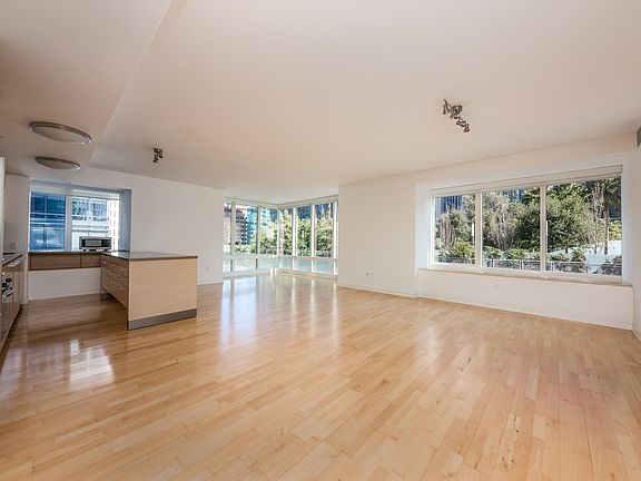 3rd image of 301 Mission St APT 8F