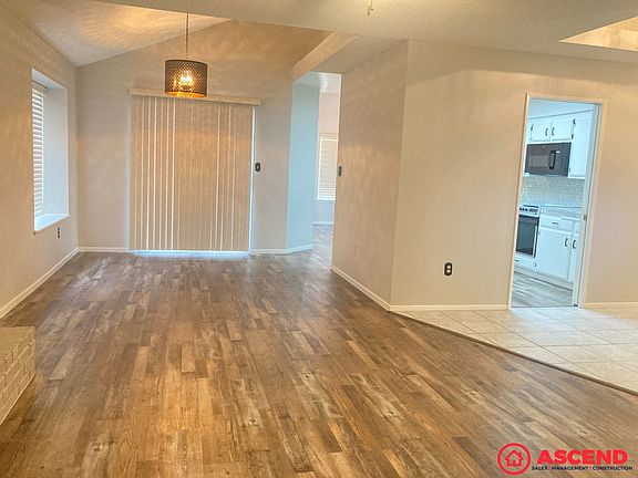 2nd image of 9620 Tumwater Ave