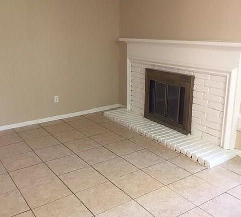 3rd image of 15922 Pinyon Creek Dr