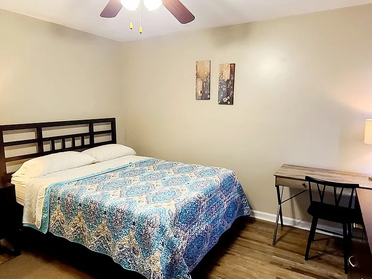 Cozy Queen size Memory Foam Mattress