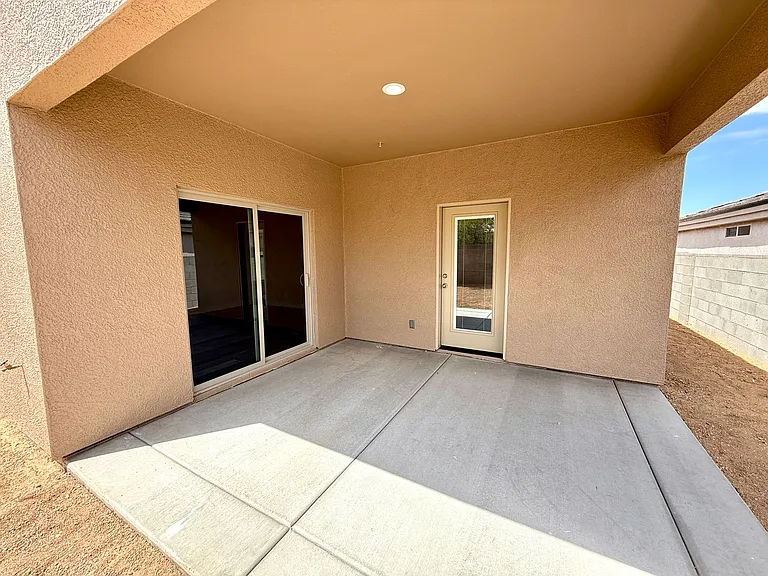 3368 N Apache St — Photo 40