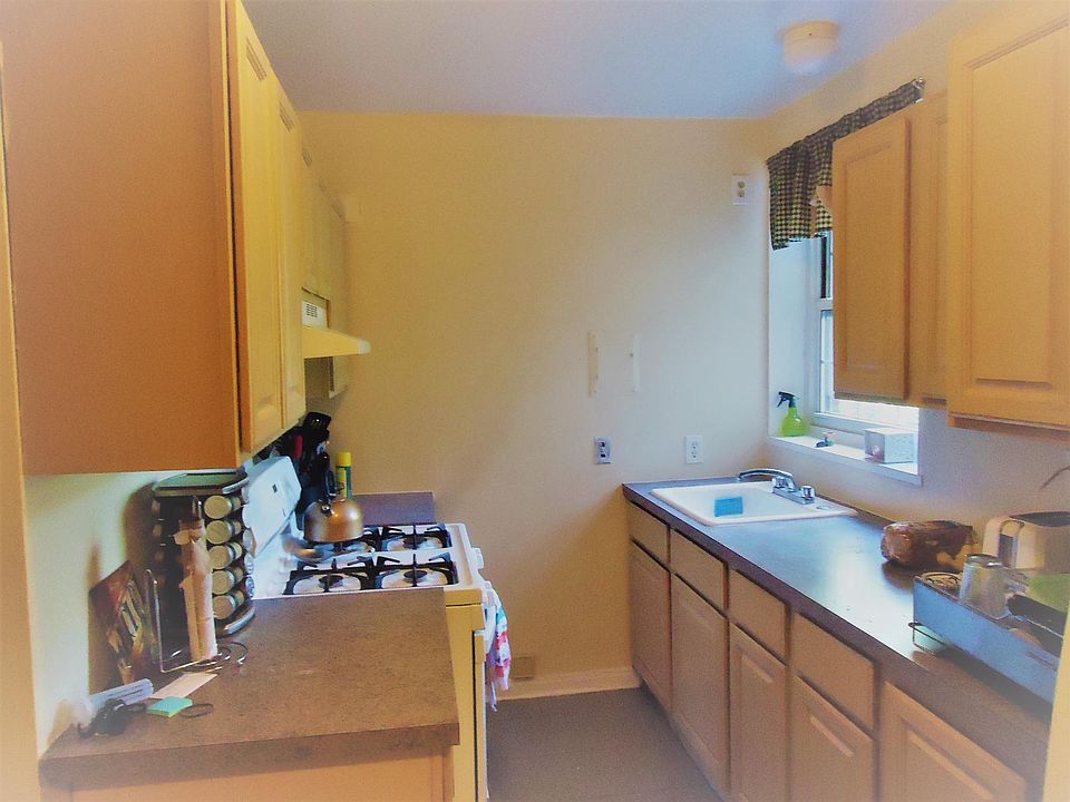 Windowed Kitchen