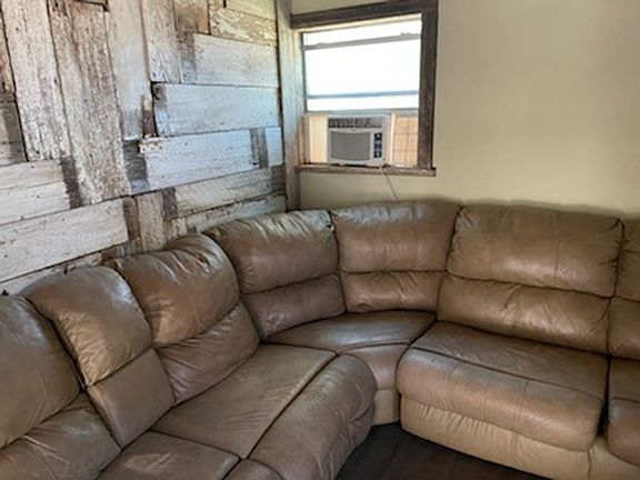 5th image of 213 W Mendell Ave #B