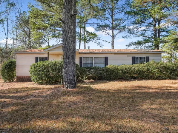 668 Lakerun Dr, Bunnlevel, NC 28323