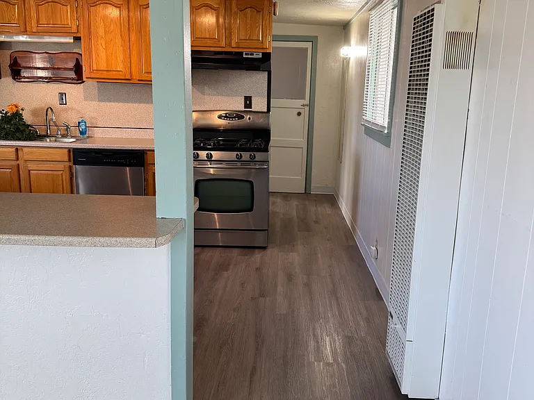 3503 Cottage St — Photo 3