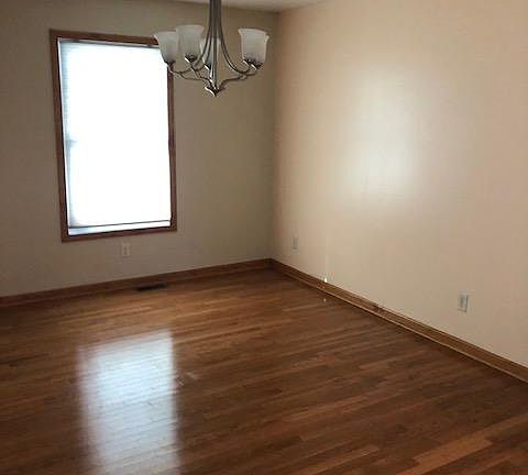 3rd image of 5170 Richmond Ave