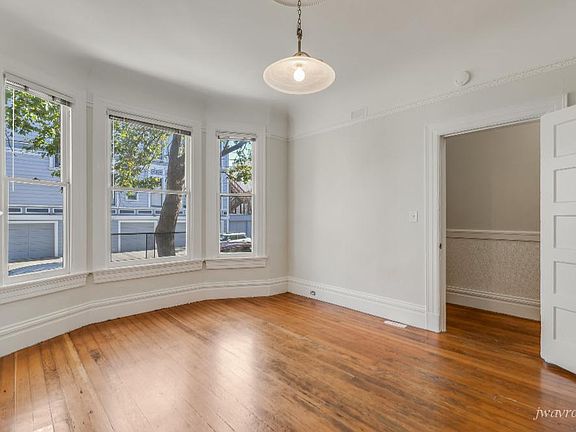4th image of 3056 22nd St