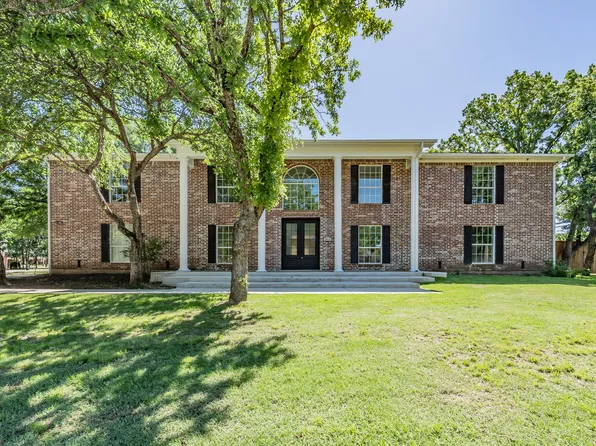 2815 Perkins Rd, Arlington, TX 76016