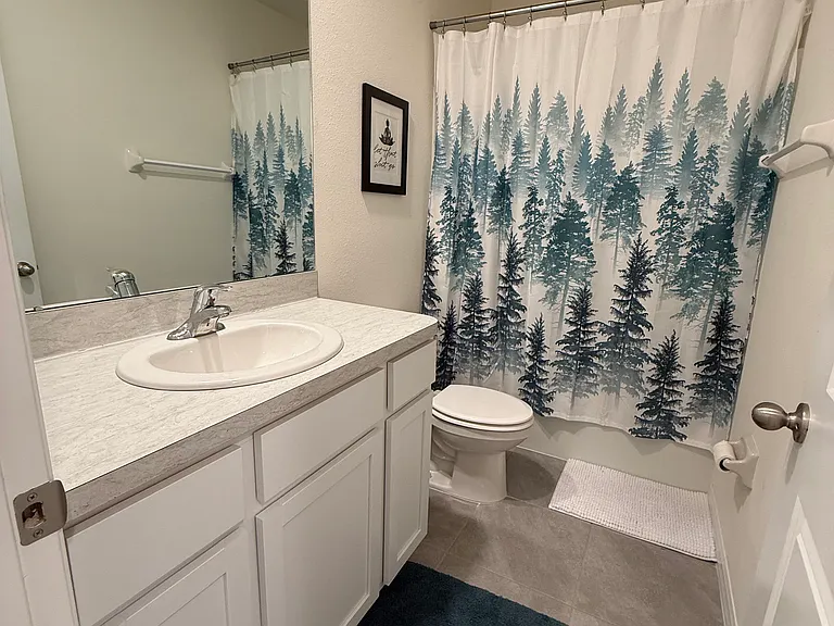 Upstairs Full Bath