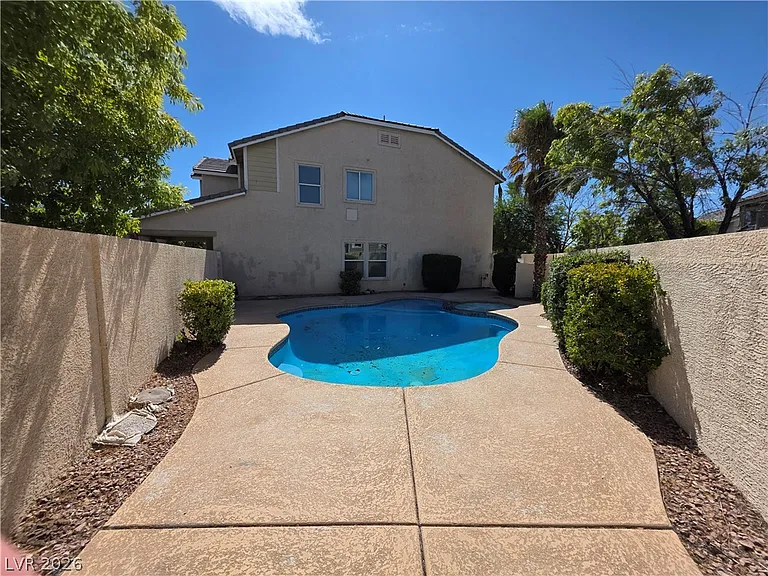 10799 Flame Vine Ct — Photo 8