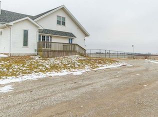 31091 E County Road 1150n, Mason City, IL 62664