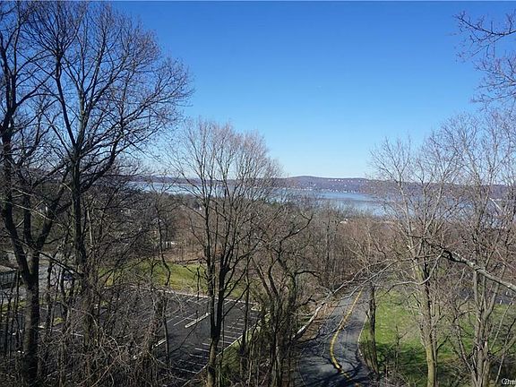5th image of 154 Martling Ave #6-5M