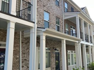 2400G Arden Village Dr, Columbia, TN 38401