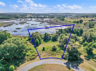 476 Long And Winding Rd, Groveland, FL 34737