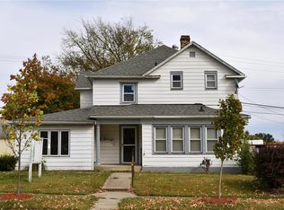 308 S 3rd St, Greenville, IL 62246