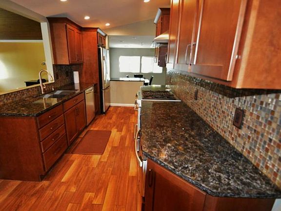 4th image of 2620 Saint Marys Dr