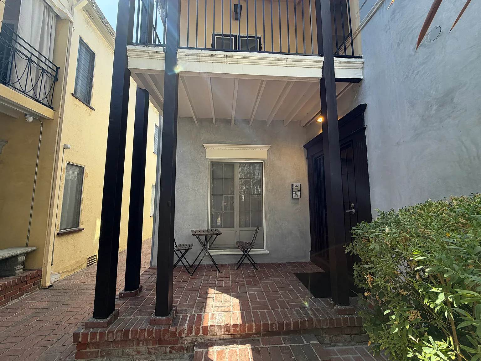 1 bed, 950 sqft, $3,500 — Photo 4