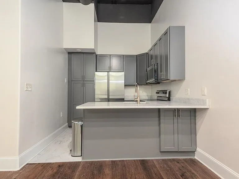 95 S Main St #101 — Photo 8