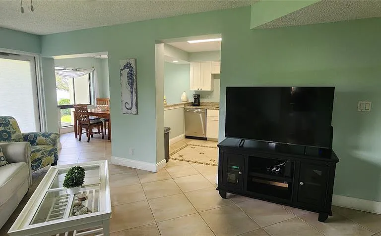 1515 Pinellas Bayway S #62 — Photo 21
