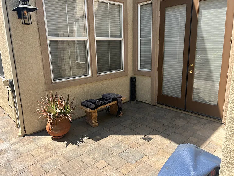 Sierra Mesa Ct — Photo 38