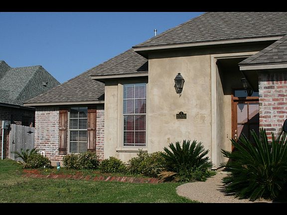 3rd image of 10015 Loveland Ct