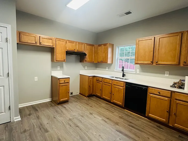 7302 Wagon Wheel Ct — Photo 3