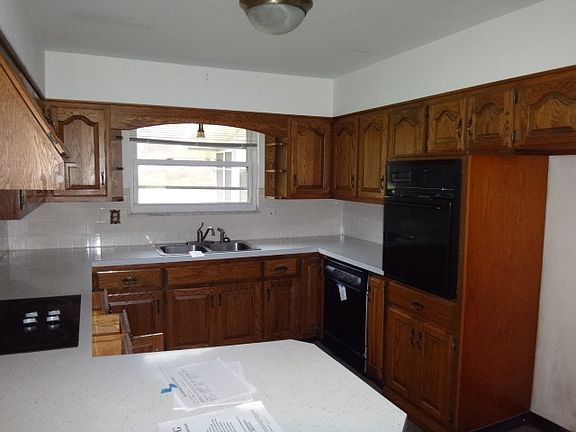 4th image of 4986 County Road 15