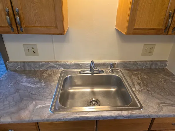 2567 2nd St #1, Cuyahoga Falls, OH 44221