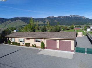 1705 Conklin Ln, Cove, OR 97824