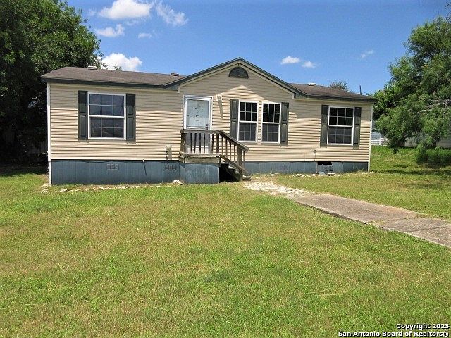 1st image of 107 Karnes St