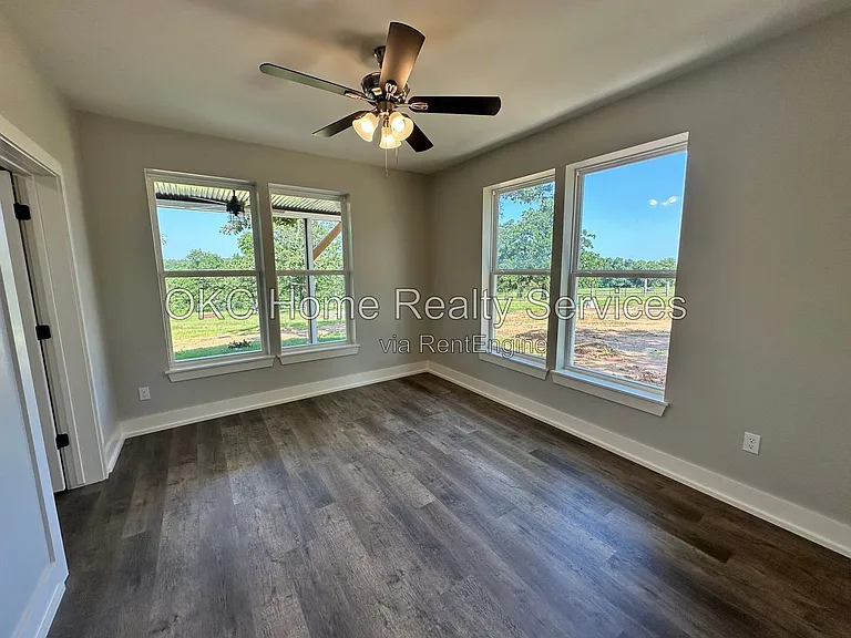 14701 SE 36th St — Photo 12