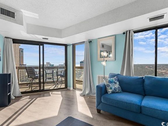 5th image of 400 20th Ave. N #906